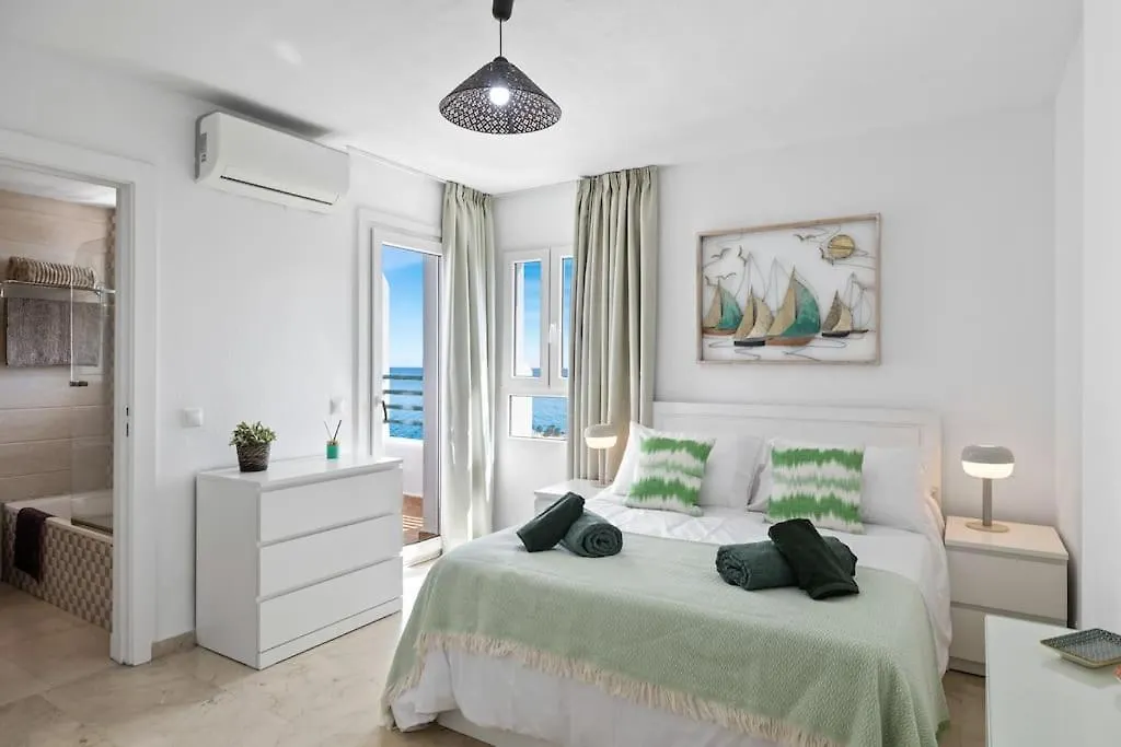 Sea View Apartment At Wyndhams Complex Malaga Spain