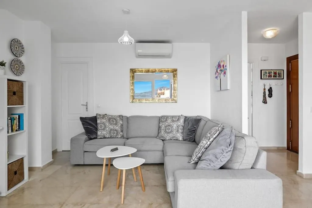 Sea View Apartment At Wyndhams Complex Malaga