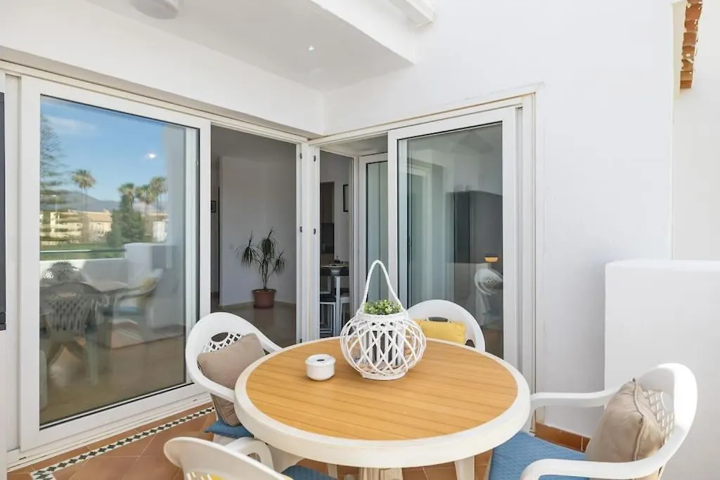 Sea View Apartment At Wyndhams Complex Malaga